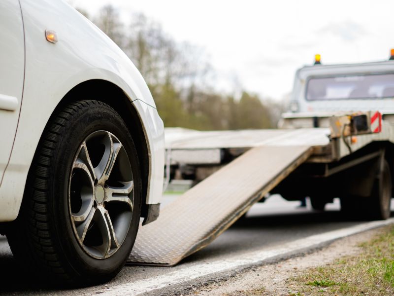 Car recovery truck in Umm Al Quwain